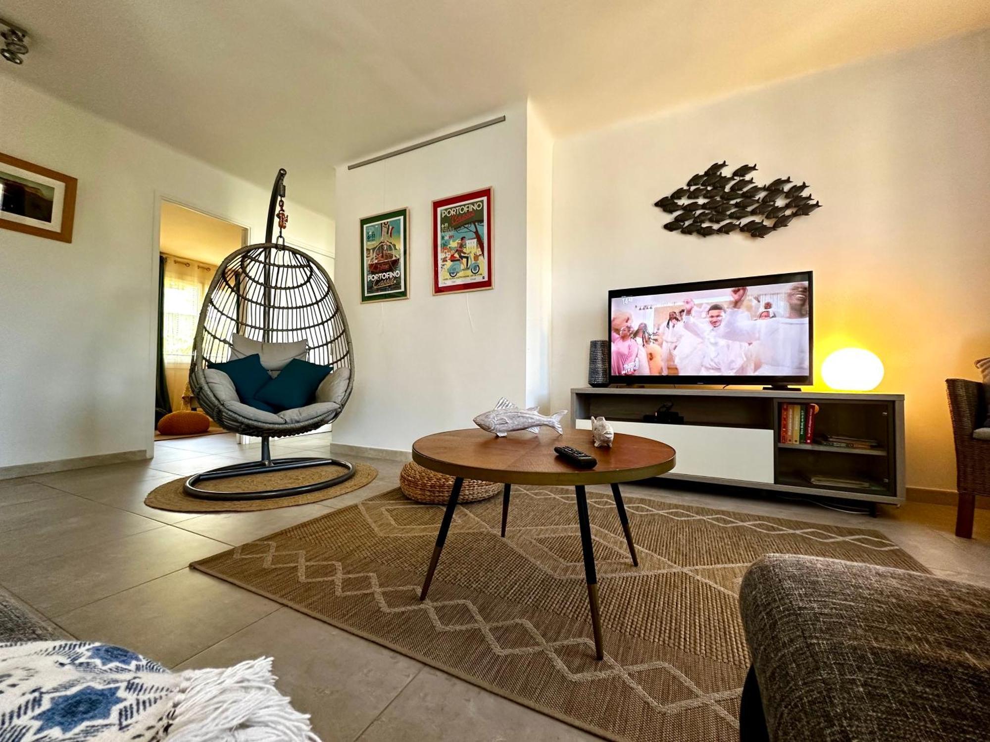 72 M2 Confort Et Calme Options Baby Bébé Cassis